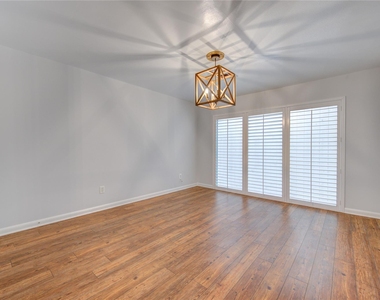 438 E Fair Harbor Lane - Photo Thumbnail 23