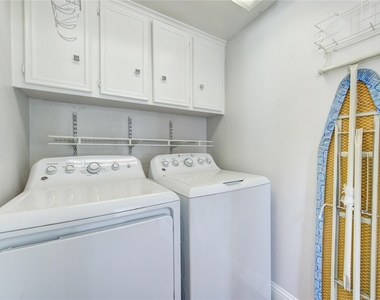 438 E Fair Harbor Lane - Photo Thumbnail 26