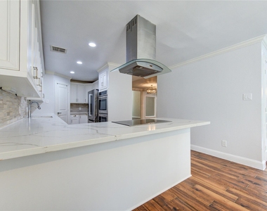 438 E Fair Harbor Lane - Photo Thumbnail 15