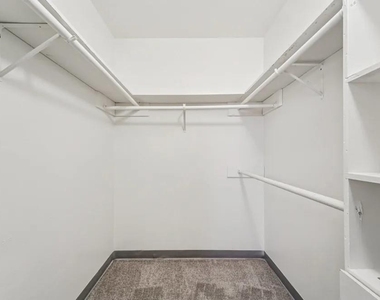 2815 Greenridge Drive - Photo Thumbnail 20