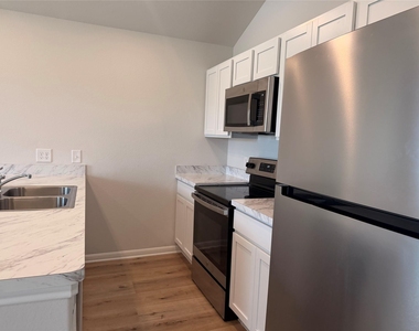 958 Road 5702 - Photo Thumbnail 8
