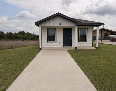 958 Road 5702 - Photo Thumbnail 2