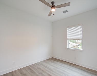 22210 Dutch Oven Drive - Photo Thumbnail 13