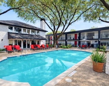 2815 Greenridge Drive - Photo Thumbnail 11