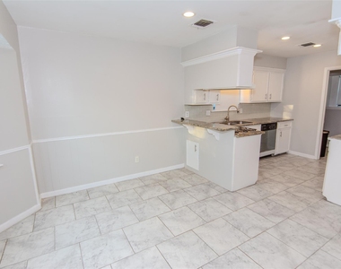 116 White Cedar Street - Photo Thumbnail 2