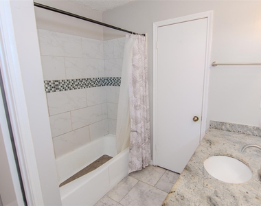 116 White Cedar Street - Photo Thumbnail 10