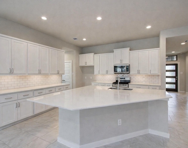 28511 Eli Eagle Street - Photo Thumbnail 9