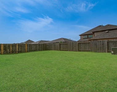 28511 Eli Eagle Street - Photo Thumbnail 34