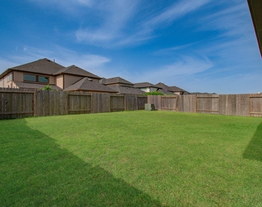 28511 Eli Eagle Street - Photo Thumbnail 30