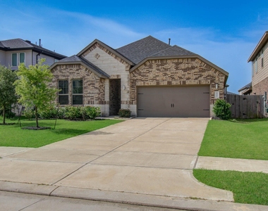 28511 Eli Eagle Street - Photo Thumbnail 1