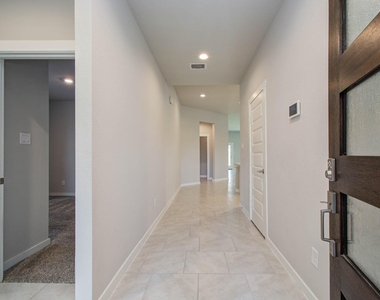 28511 Eli Eagle Street - Photo Thumbnail 2