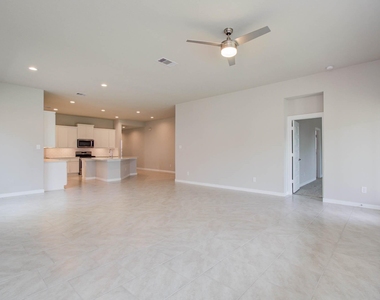 28511 Eli Eagle Street - Photo Thumbnail 19