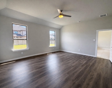 28511 Eli Eagle Street - Photo Thumbnail 22