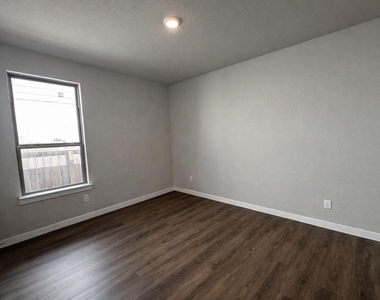 28511 Eli Eagle Street - Photo Thumbnail 29