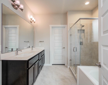 28511 Eli Eagle Street - Photo Thumbnail 24