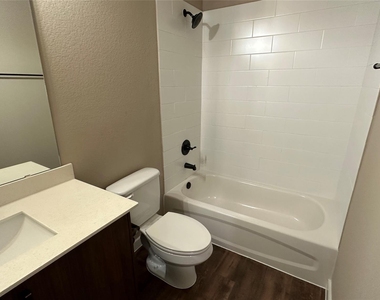 9832 Grosbeak Lane - Photo Thumbnail 8