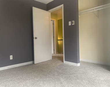 616 Portland - Photo Thumbnail 16