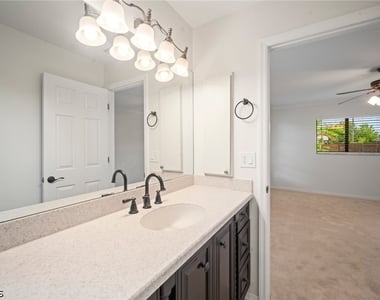 210 Ne 10th Avenue - Photo Thumbnail 6