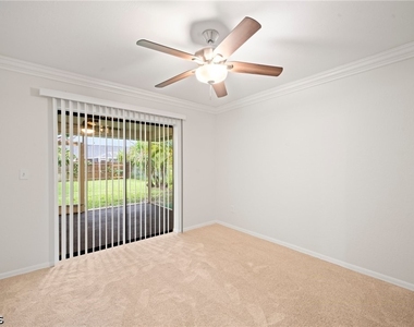 210 Ne 10th Avenue - Photo Thumbnail 11