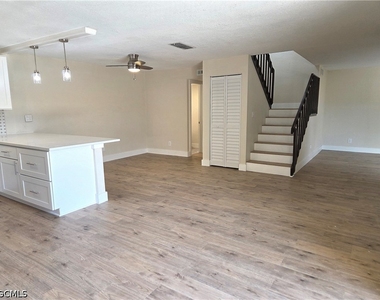 1608 Park Meadows Drive - Photo Thumbnail 5