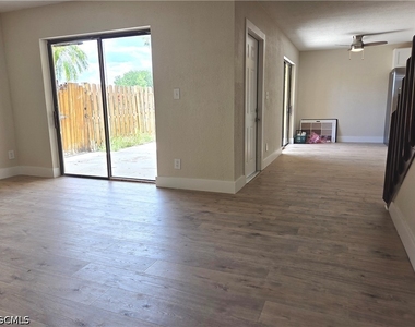 1608 Park Meadows Drive - Photo Thumbnail 8