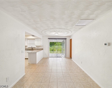 18541 Iris Road - Photo Thumbnail 4