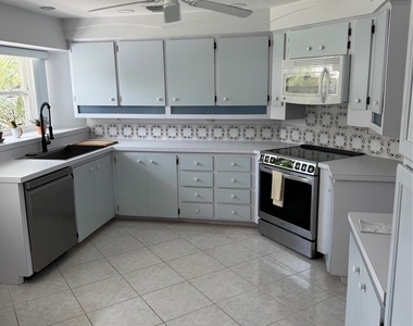 30 Maui Circle - Photo Thumbnail 4