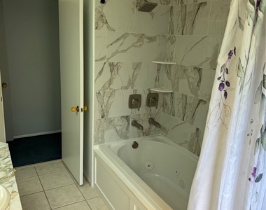 30 Maui Circle - Photo Thumbnail 20