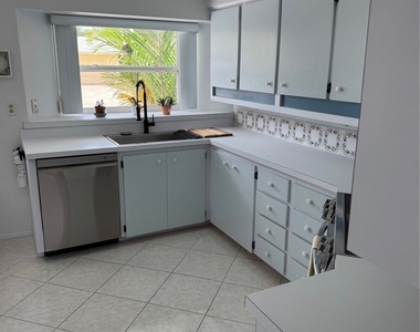 30 Maui Circle - Photo Thumbnail 5