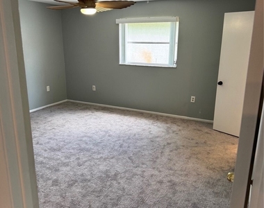 30 Maui Circle - Photo Thumbnail 17