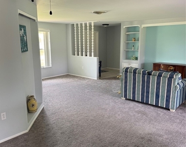 30 Maui Circle - Photo Thumbnail 11