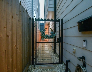 4403 Greeley Street - Photo Thumbnail 1
