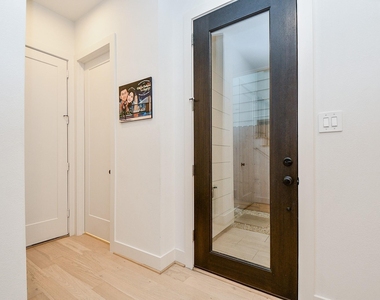 4403 Greeley Street - Photo Thumbnail 3