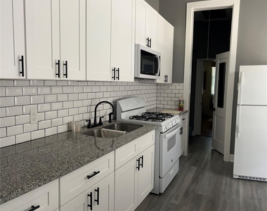 1233 Morris Street - Photo Thumbnail 6