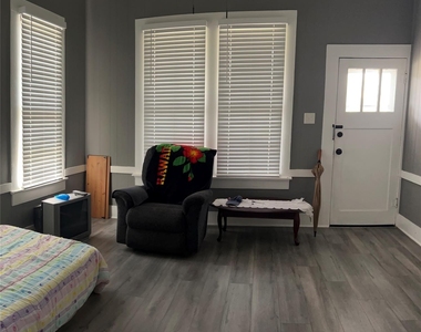 1233 Morris Street - Photo Thumbnail 4