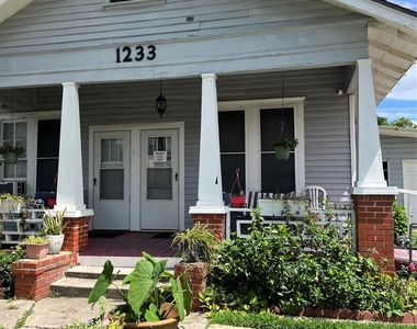 1233 Morris Street - Photo Thumbnail 2