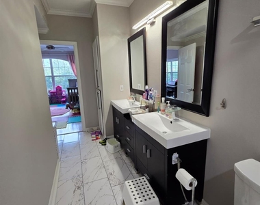 2111 Welch Street - Photo Thumbnail 9