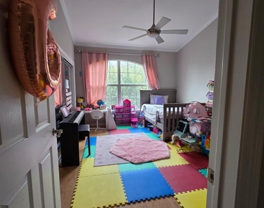 2111 Welch Street - Photo Thumbnail 4