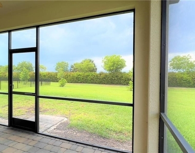 14060 Vindel Circle - Photo Thumbnail 16