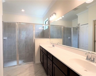 14060 Vindel Circle - Photo Thumbnail 12