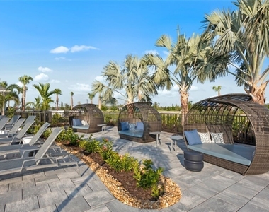 13832 Blue Bay Circle - Photo Thumbnail 38