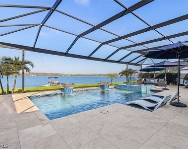 13832 Blue Bay Circle - Photo Thumbnail 9