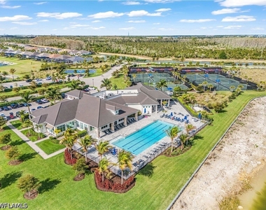 13832 Blue Bay Circle - Photo Thumbnail 21