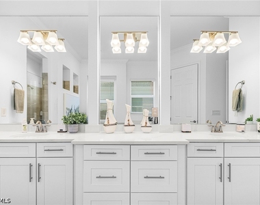 13832 Blue Bay Circle - Photo Thumbnail 30