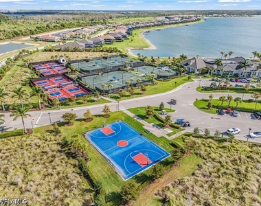 13832 Blue Bay Circle - Photo Thumbnail 25