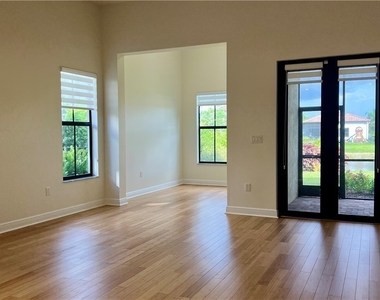 5226 Ferrari Avenue - Photo Thumbnail 7