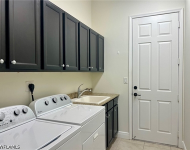 5226 Ferrari Avenue - Photo Thumbnail 18