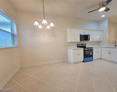 7892 Sanctuary Circle - Photo Thumbnail 7
