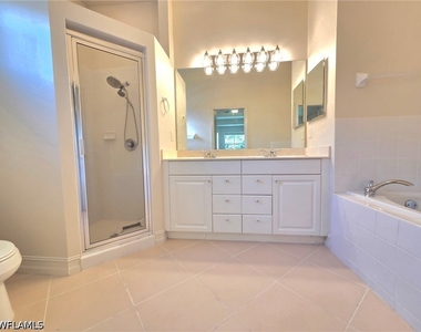 7892 Sanctuary Circle - Photo Thumbnail 13