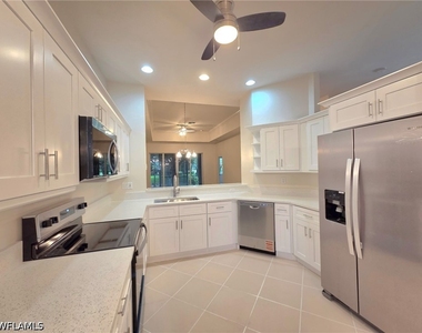 7892 Sanctuary Circle - Photo Thumbnail 3